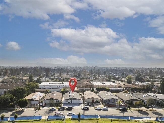 Photo - 13010 Hartland St