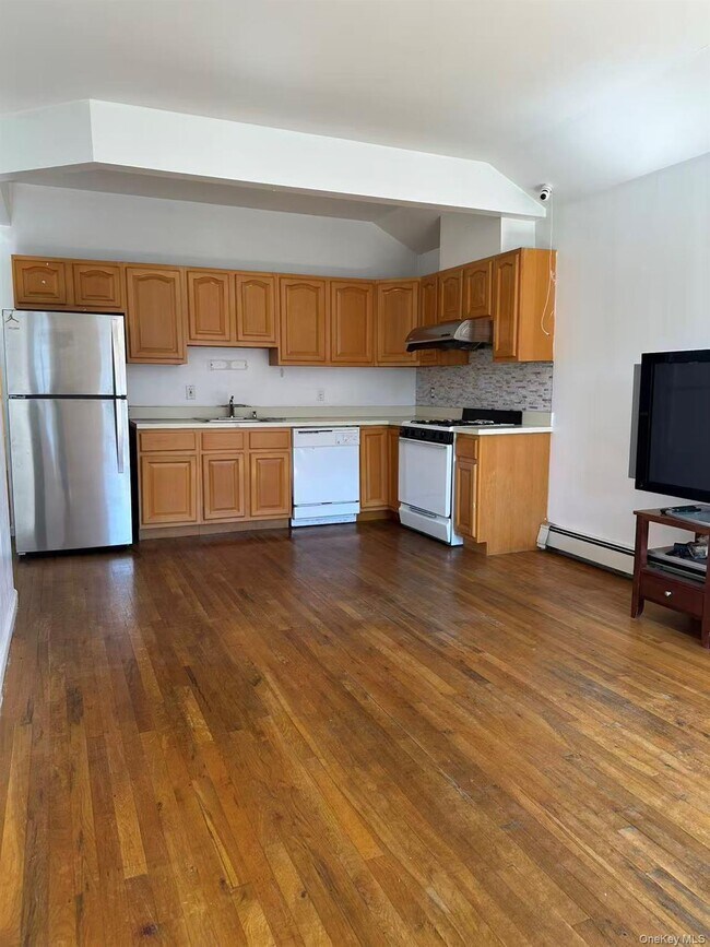 Photo - 20-18 121st St Unit 2nd Floor