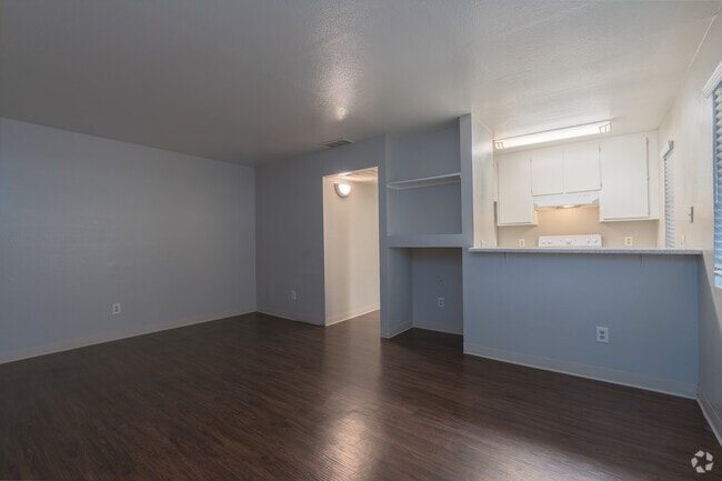 1BR, 1BA - 585SF - Living Room - Brockford Place Apartments