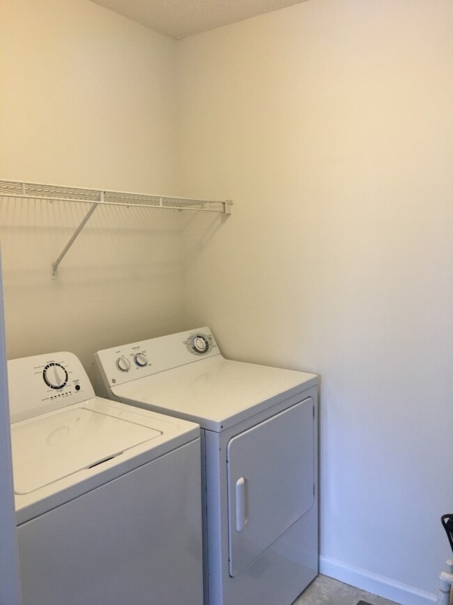 Photo - Townhouse Fredericksburg Side King George