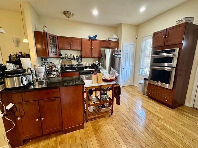 Photo - 22 Elmore St Unit 2