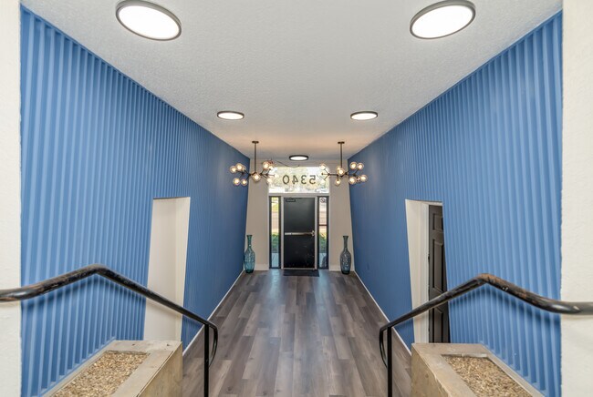 Photo - The Ambassador (The Stetson)