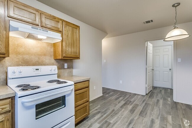 Building Photo - ASK ABOUT OUR MOVE IN SPECIAL Unit 1621 B Woodard Rental
