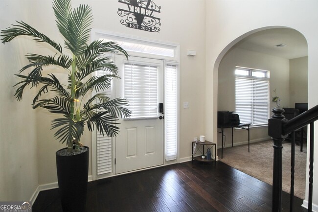 Photo - 529 Harmony Way