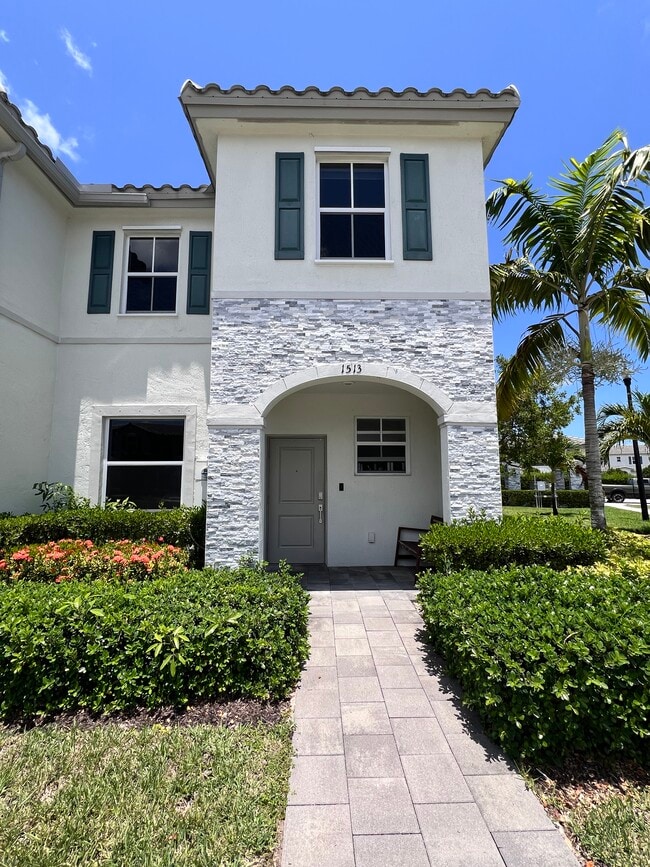 Photo - 1513 SE 26th Ter Townhome