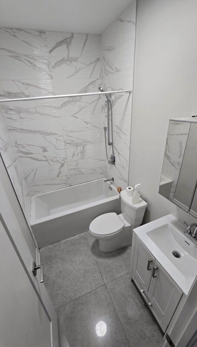 Photo - Beautiful Lower level apartment