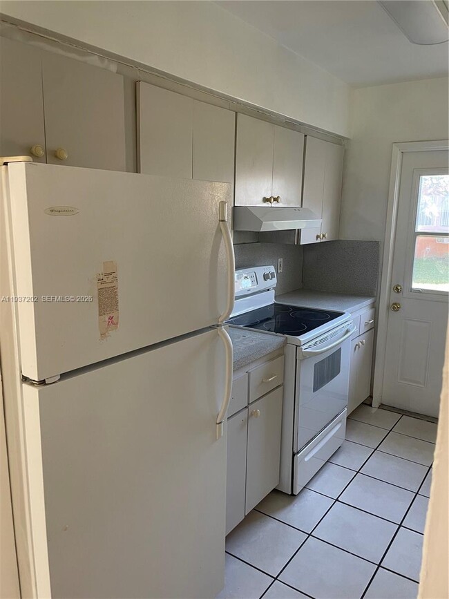 Photo - 2347 NW 28th St Unit 1-2