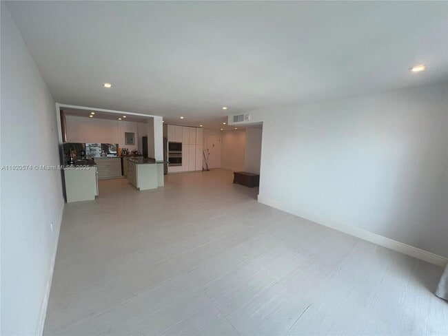 Photo - 1450 Lincoln Rd