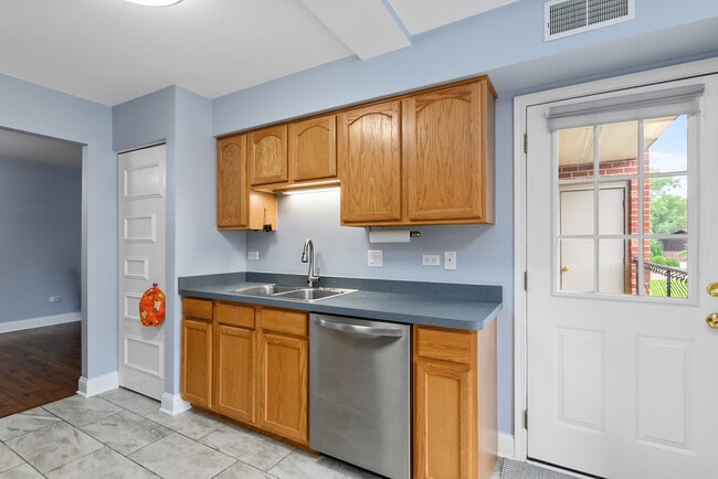 Photo - 11112 E Cove Cir