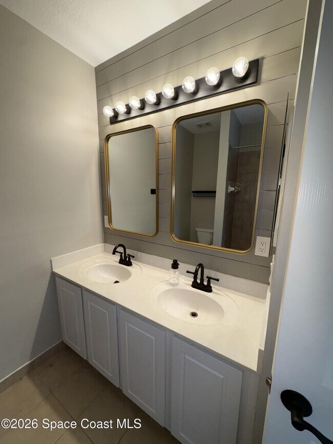 Photo - 1905 77th Dr