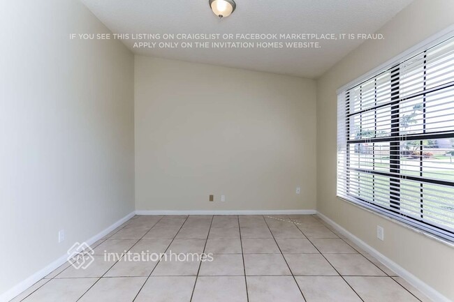 Photo - 6225 Mullin St