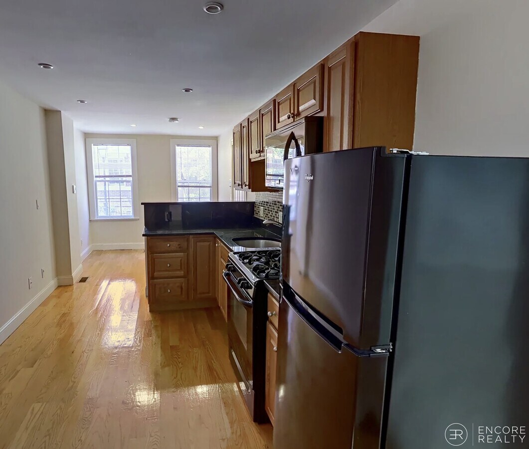 Photo - 61 Joy St Unit 1