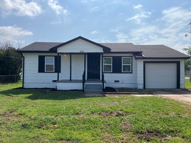Building Photo - Charming 2 Bedroom Rental