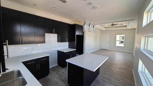 Photo - 803 W Smith Dr Unidad 3