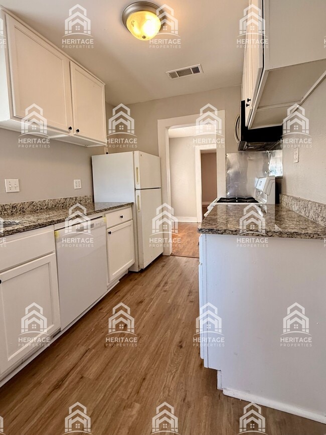 Photo - 5809 Kilpatrick Ave