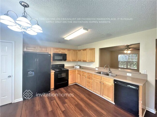 Photo - 942 Ramsgate Dr SW