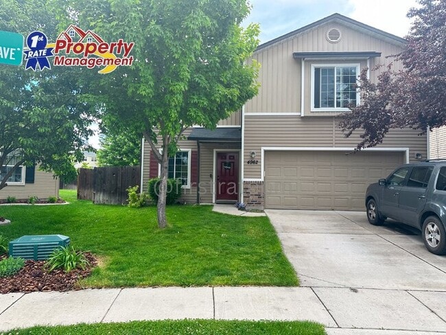 Building Photo - 4962 N Newsham Ave