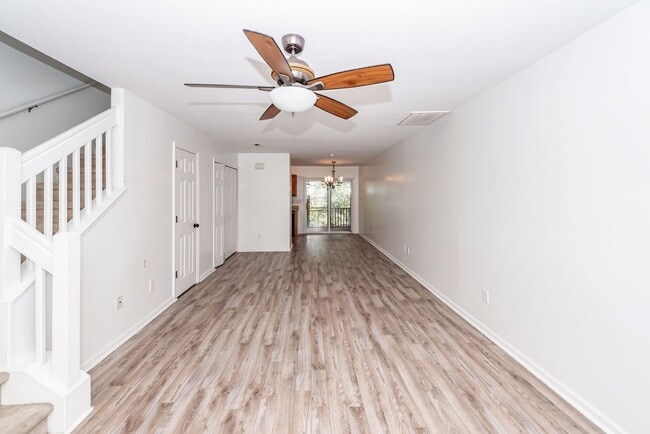 Photo - 2 Bedroom, 1.5 Bathroom Townhome - Charleston