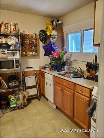 17 Bay St Unit 3L