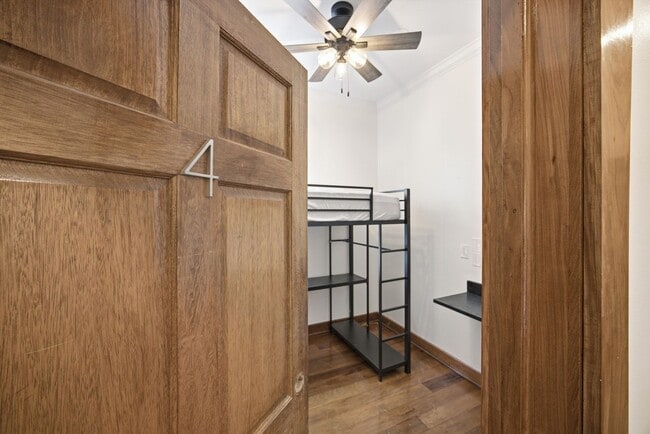 Building Photo - 823 McCallie Ave Unit 4
