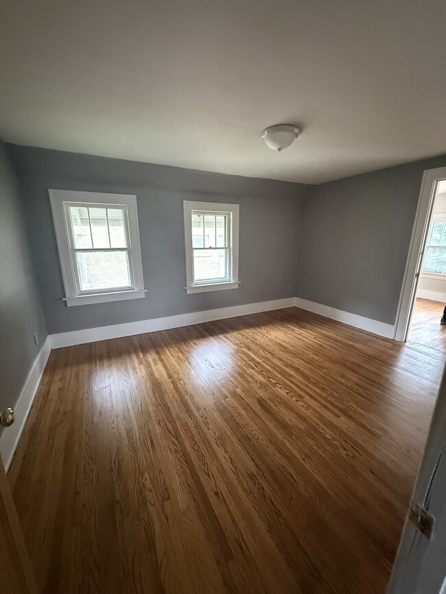 Photo - 317 E Cherry St