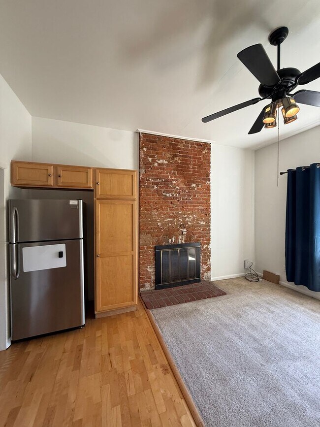 Photo - 1334 N Downing St Unidad 1
