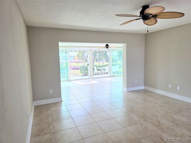 Photo - 11612 W Kingfisher Ct