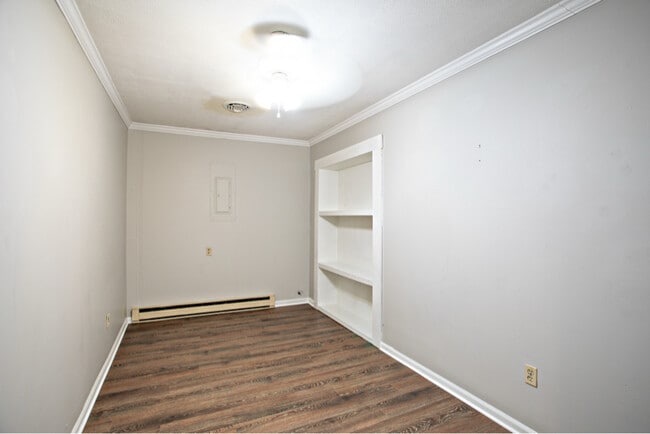 Photo - 114 W Main St Unidad 114 Back