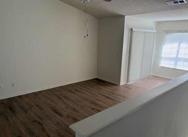 Photo - Plantation Point - One Bedroom Second Floor with Balcony!