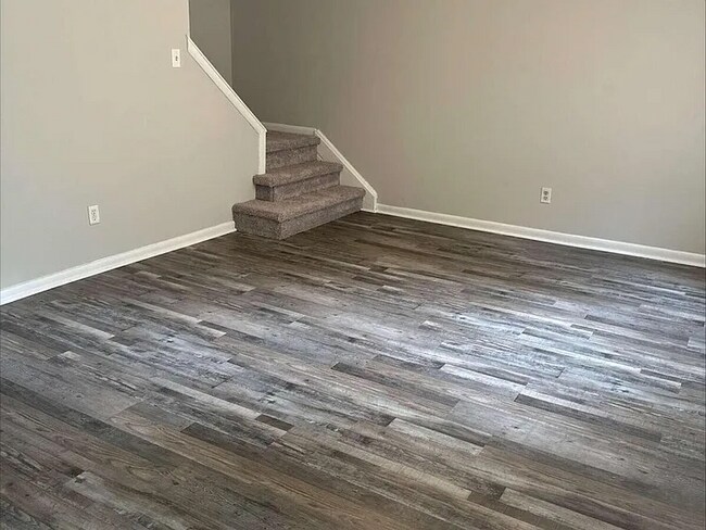 Photo - 243 Peyton Pl SW