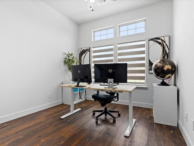 Photo - 12543 Mercer Pkwy