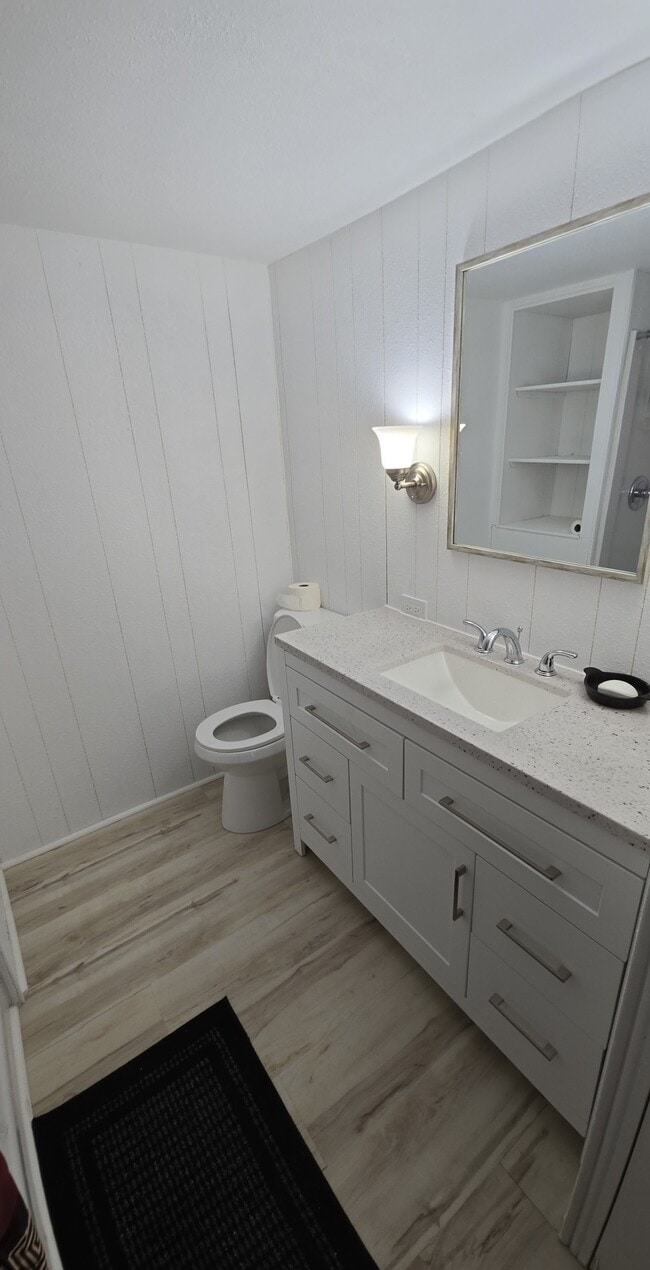 Photo - 381 Jacaranda Cir