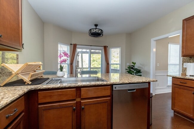 Photo - 7205 Riverfront Dr