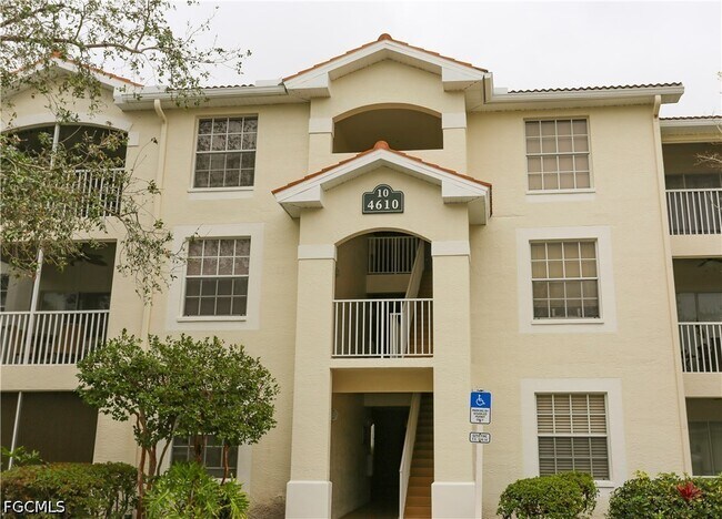 Photo - 4610 St Croix Ln Unit 1034