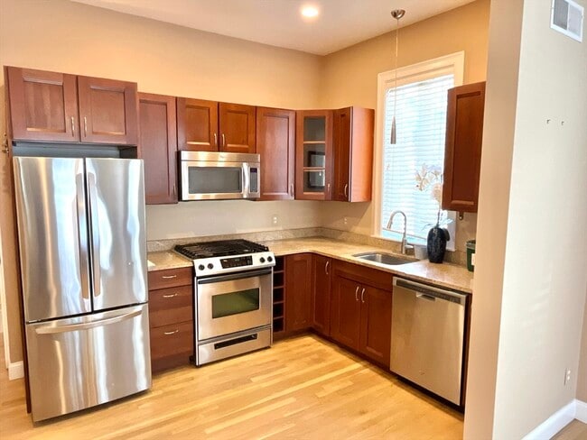 Building Photo - 1 Corporal Mcternan St Unit 1 Rental