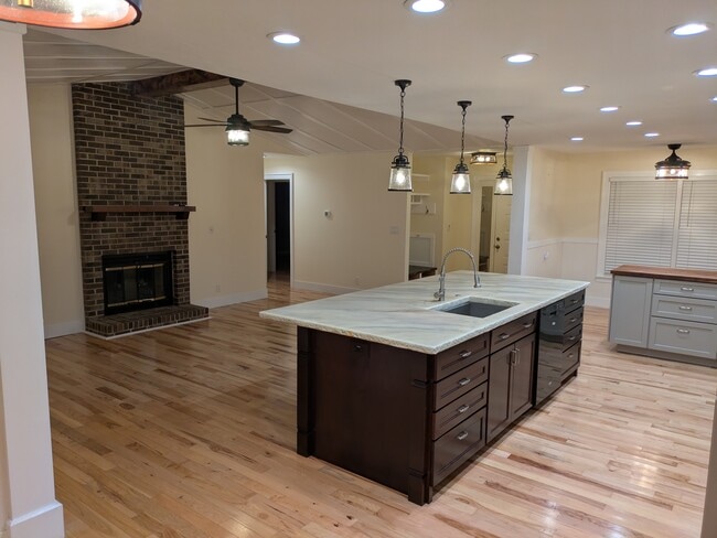 Photo - 103 Wingfield Dr