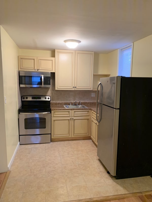 Photo - 1206 W Airdrie St Unidad 2