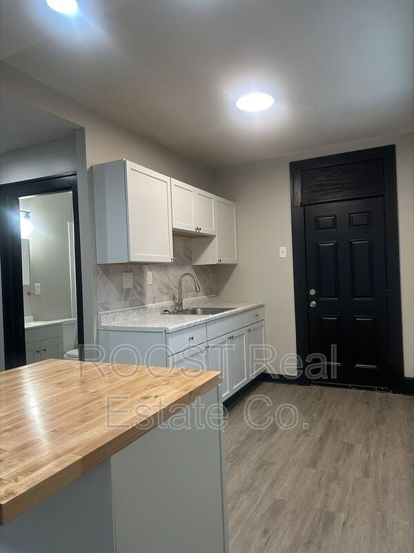 Photo - 98-100 N Hague Ave