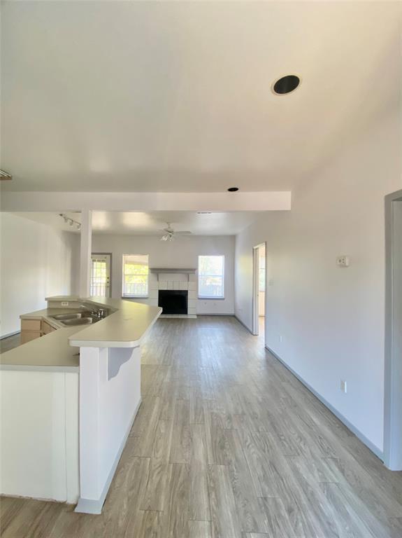 Photo - 903 Quartz Ct