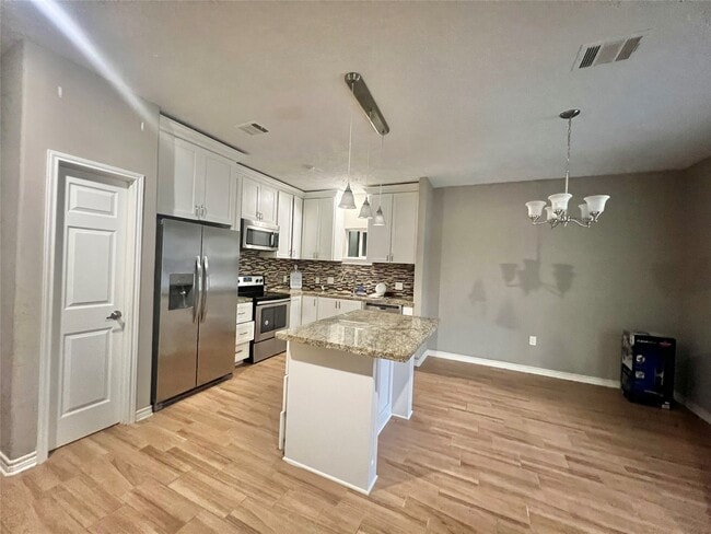 Photo - 2734 Duncan Dr