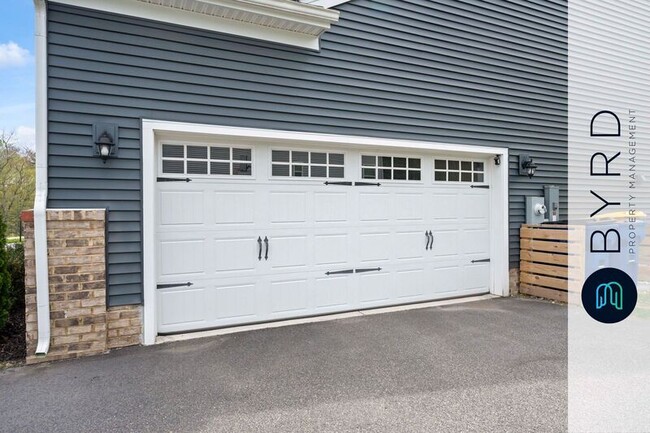 Photo - 4900 Sir Sagamore Dr