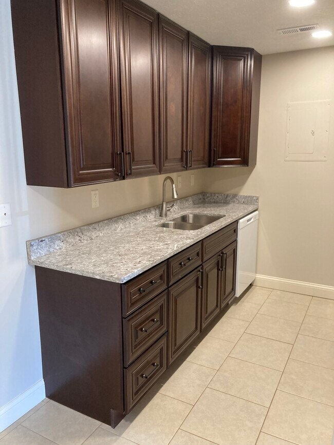 Photo - 5100 Emerald Dr Unit 03