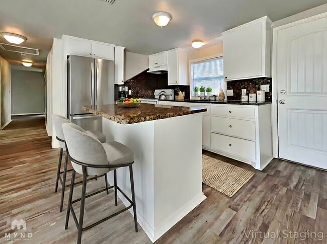 Photo - 3309 E 14th St