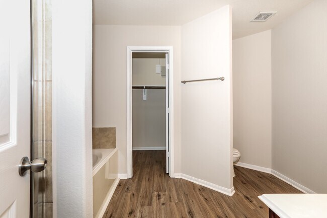 Photo - 16738 N Gull Dr
