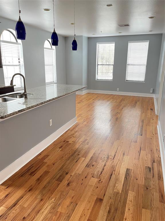 Photo - 315 W Clay St Apartment Unit 201
