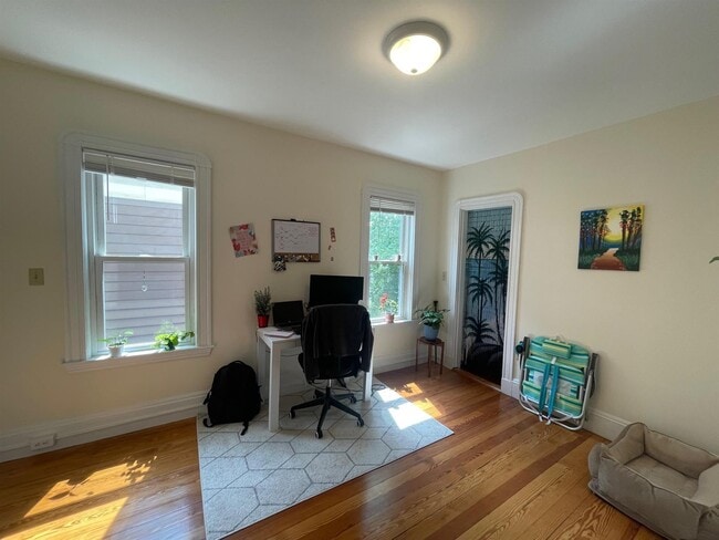 Photo - 10 Chandler St Unit 2