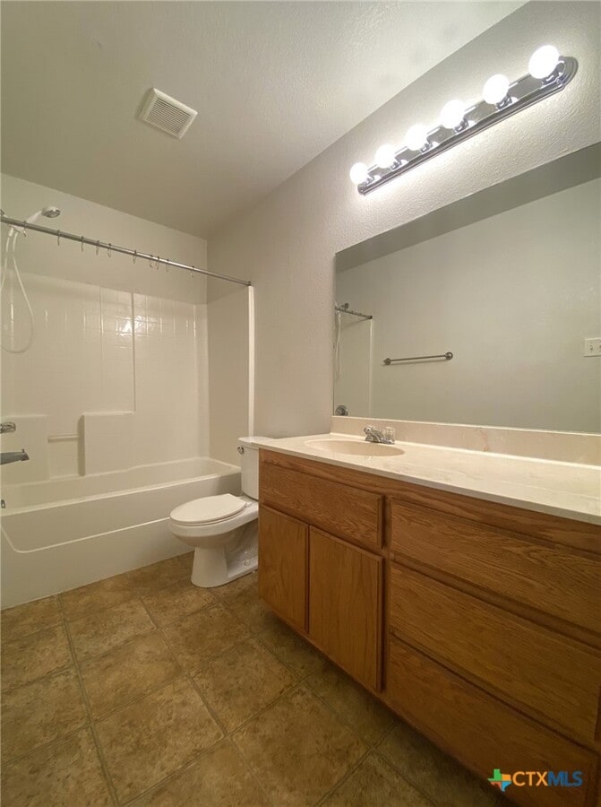 Photo - 2910 Ashley Dr