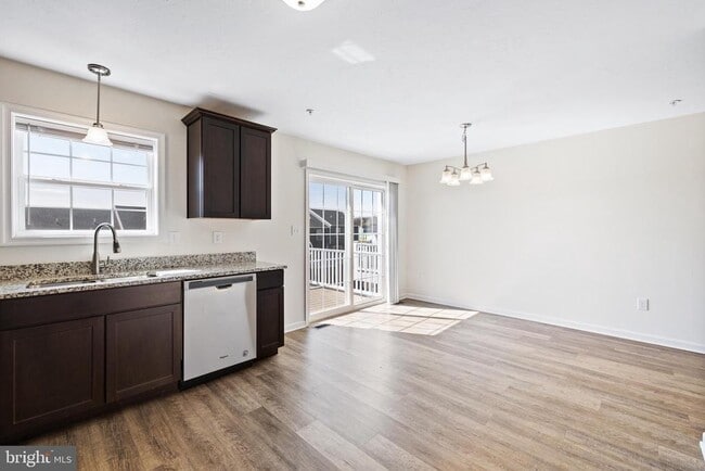 Photo - 76 Brookside Ave