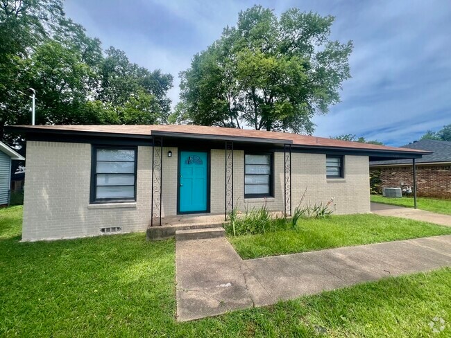 Building Photo - 1221 S Tipton Ave Rental