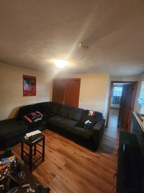 Photo - 392 Ferry St Unit 1
